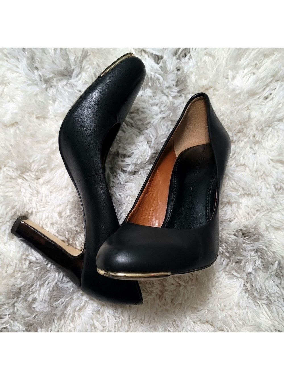 Banana Republic Gold Trim Black Leather Pump Heels Size 7